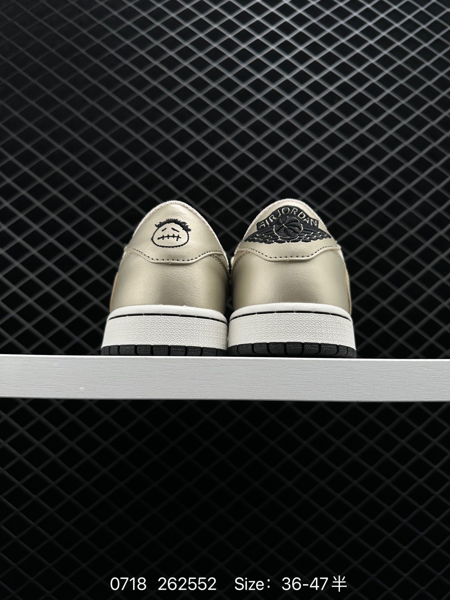 Travis Scott x Air Jordan 1 